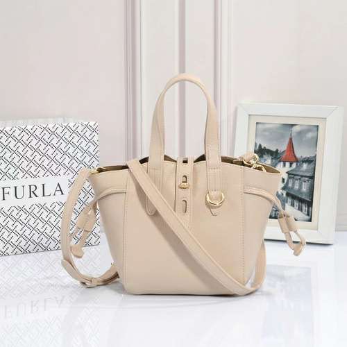 Picture of Furla Lady Handbags _SKUfw121910957fw